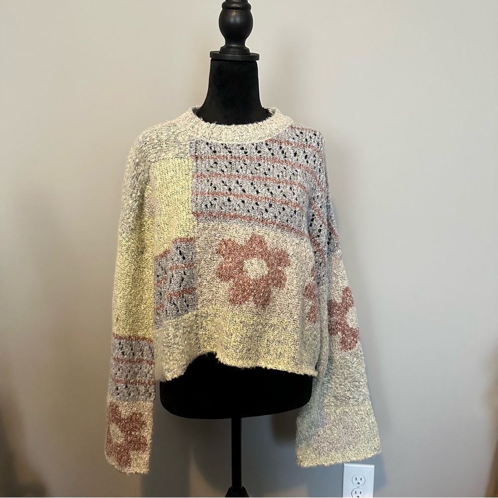 NWT Sincerely Jules Boho Floral Crewneck Knit Sweater - Picture 4 of 4